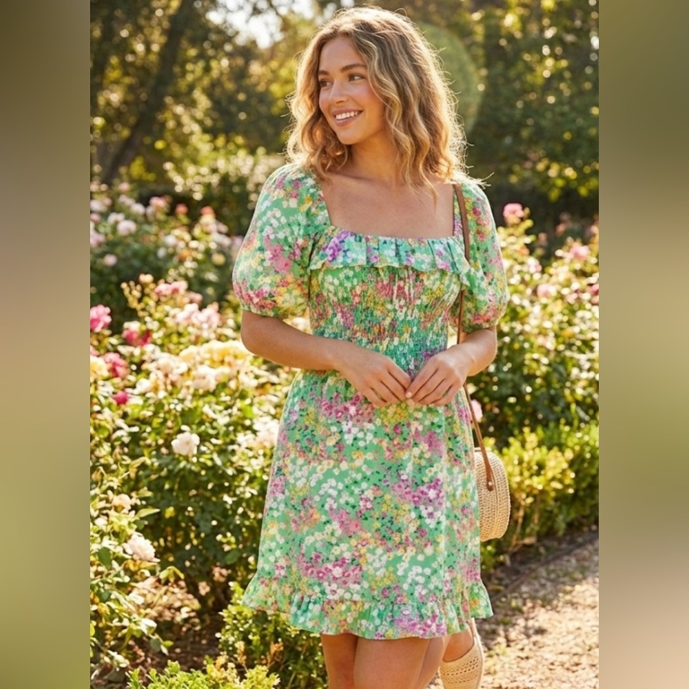 Liberty Love Floral Smocked Puff Sleeve Mini Dress Sz Med NWT